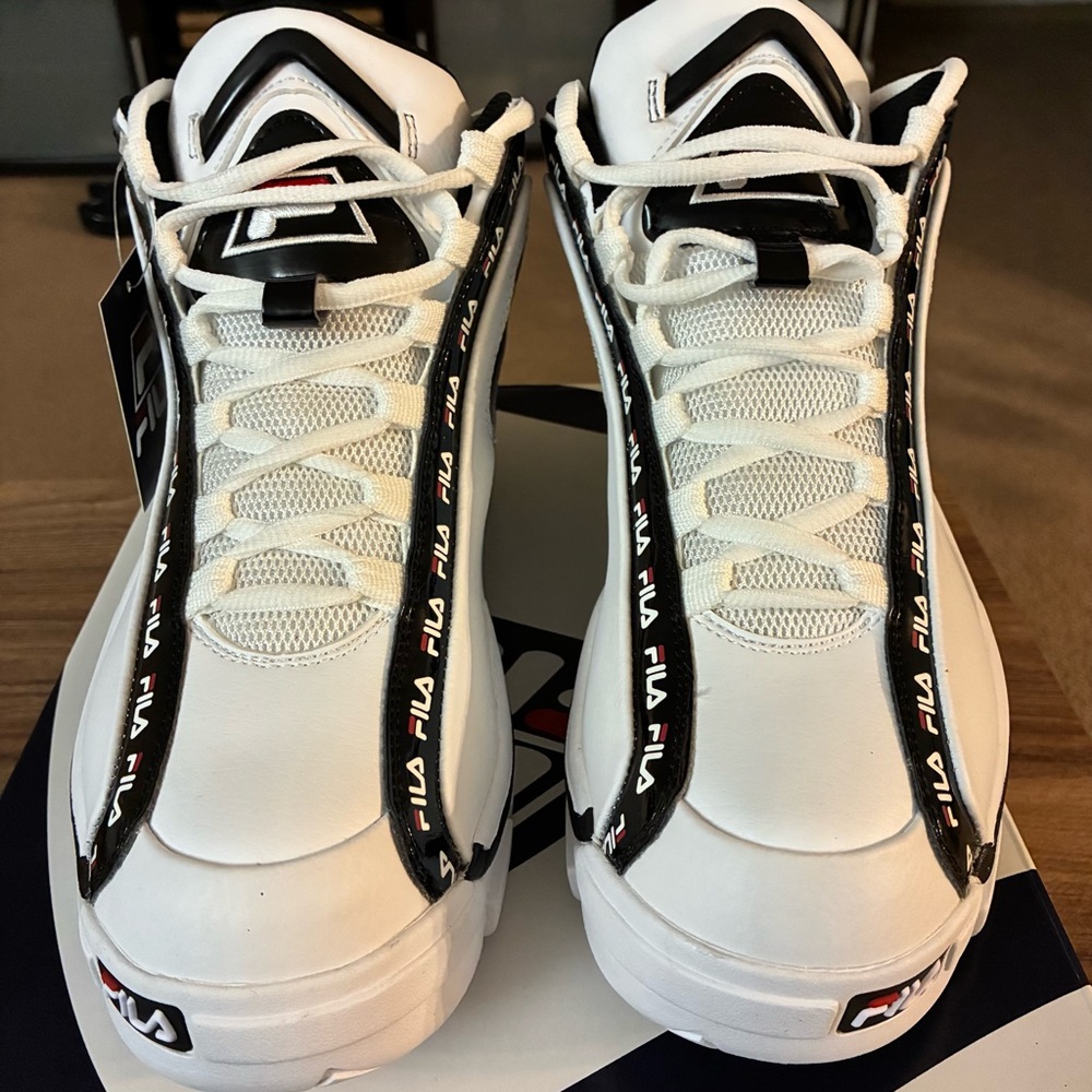 Fila Grant Hill 2 Repeat Sneakers - 10.5 - Picture 3 of 9